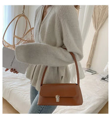 Luxe Signature Shoulder Bag