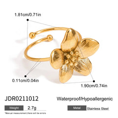 Asymmetric Gold Line Ring