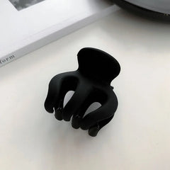 Noir Sculpted Hair Claw