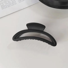 Noir Sculpted Hair Claw