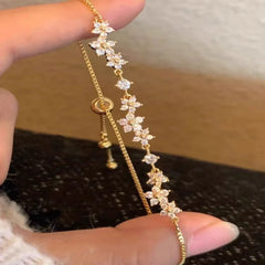 Zinc Alloy Bracelet Sparkling Zircon Flower Bracelet Handmade Bracelet Alloy For Daily Wear Fashion Accessory Party
