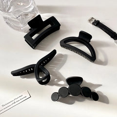 Noir Sculpted Hair Claw